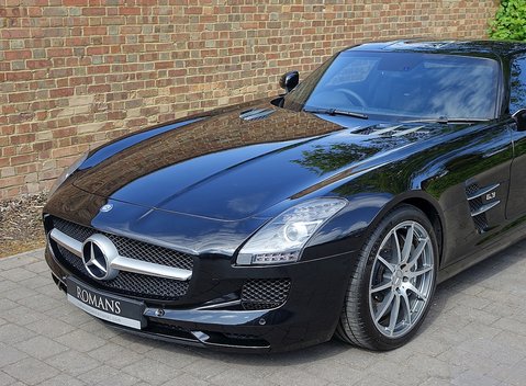 Mercedes-Benz SLS AMG 6