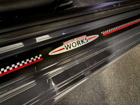Mini Hatch 2.0 John Cooper Works 3dr 27