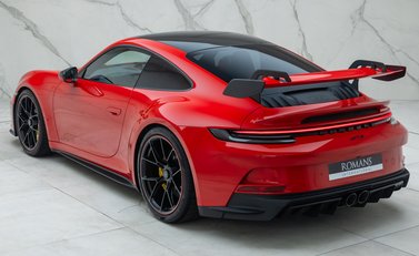 Porsche 911 GT3 (992) 12