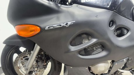 Suzuki GSX GSX750F 2000 31K RUNNING SPARES OR REPAIR PROJECT BIKE 750CC SPORTS TOURER 26