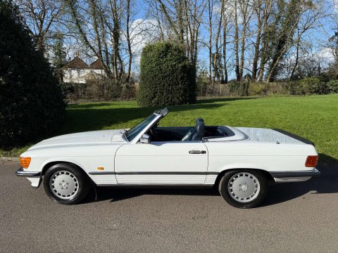Mercedes-Benz 300 3.0 SL Convertible 2dr Petrol Automatic (188 bhp) 6