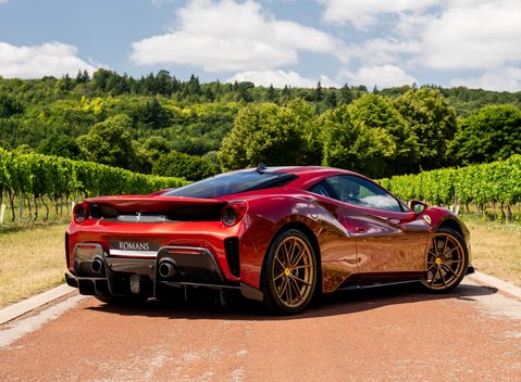 Ferrari 488 Pista 4