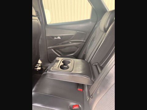 Peugeot 3008 1.6 3008 GT Line Blue HDi S/S 5dr 31