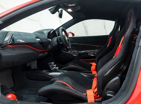 Ferrari 488 Pista 12