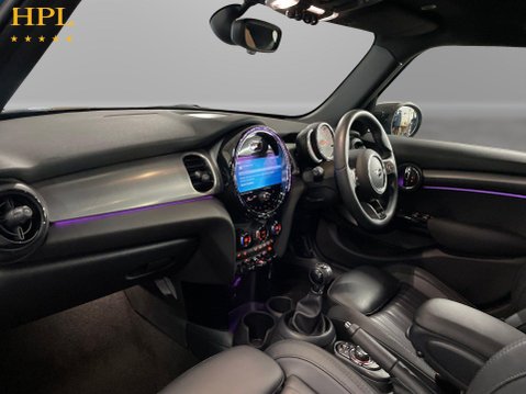Mini Hatch 1.5 Cooper Exclusive Hatchback 5dr Petrol Manual Euro 6 (s/s) (136 ps) 15