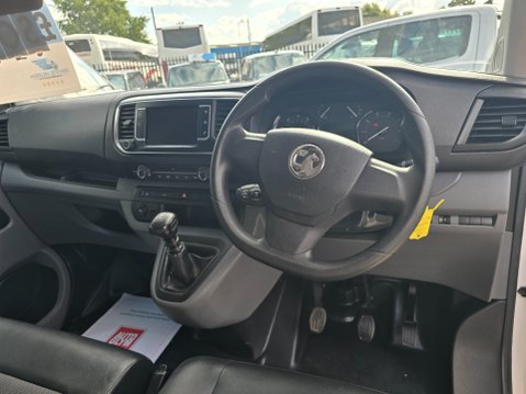 Vauxhall Vivaro L2H1 2900 DYNAMIC S/S 9