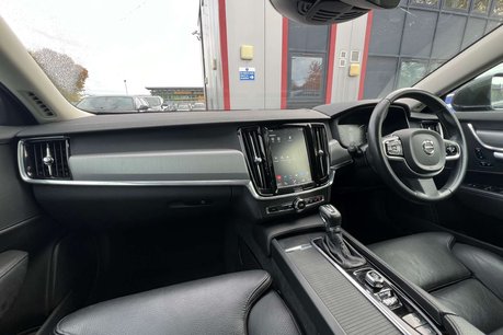 Volvo S90 2.0 D4 Momentum Plus Saloon 4dr Diesel Auto Euro 6 (s/s) (190 ps) 46