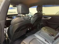 Audi Q8 3.0 TDI V6 50 S line SUV 5dr Diesel Tiptronic quattro Euro 6 (s/s) (286 ps) 37