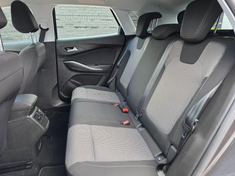 Vauxhall Grandland X 1.5 Turbo D BlueInjection SE Euro 6 (s/s) 5dr 11