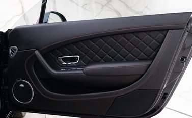 Bentley Continental GT V8 S 16