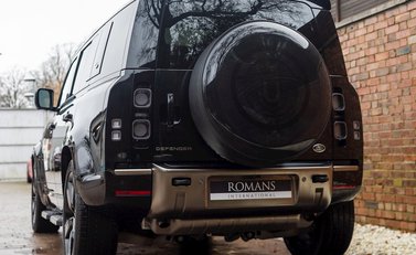 Land Rover Defender 110 X P400 30