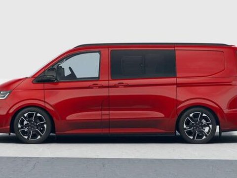 Volkswagen Transporter Sportline 2.0L TDI T32 AUTO COMBI 4