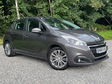 Peugeot 208 1.2 208 Signature S/S 5dr