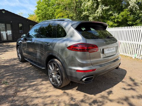 Porsche Cayenne D V6 TIPTRONIC S 11
