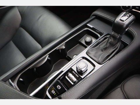 Volvo S90 2.0 S90 Momentum D4 Auto 4dr 34