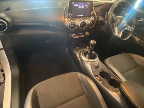 Nissan Juke 1.0 Juke N-Connecta DiG-T 5dr 39
