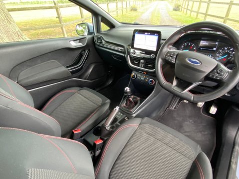 Ford Fiesta SPORT 45