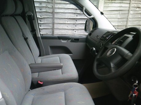 Volkswagen Transporter T30 SWB TDI 4 BETH MOTORHOME 9