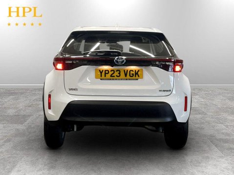 Toyota Yaris Cross 1.5 VVT-h Icon SUV 5dr Petrol Hybrid E-CVT Euro 6 (s/s) (116 ps) 6