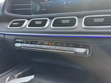 Mercedes-Benz GLE 2.0 GLE300d AMG Line (Premium Plus) SUV Diesel G-Tronic 4MATIC Euro 6 245ps 30