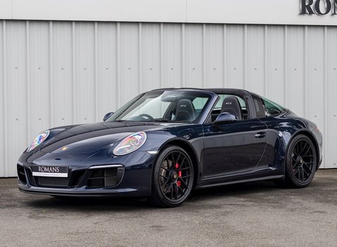 Porsche 911 Targa 4 GTS (991.2) 6
