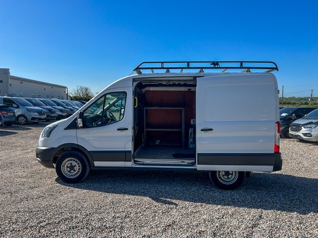 Ford Transit MWB L2H2 Medium Roof 350 EURO 6 NO VAT 11