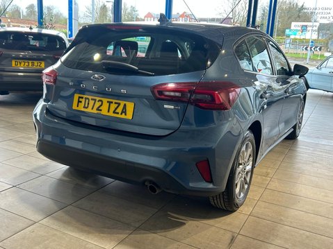 Ford Focus 1.0T EcoBoost MHEV Titanium Euro 6 (s/s) 5dr 3