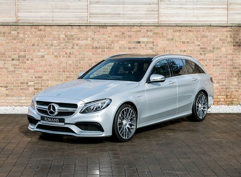 Mercedes-Benz C Class C63 Estate 30