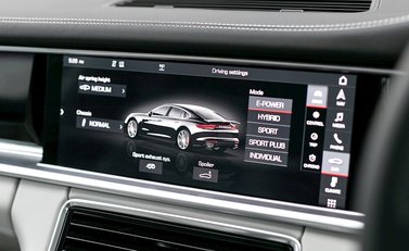 Porsche Panamera Turbo S E-Hybrid 21