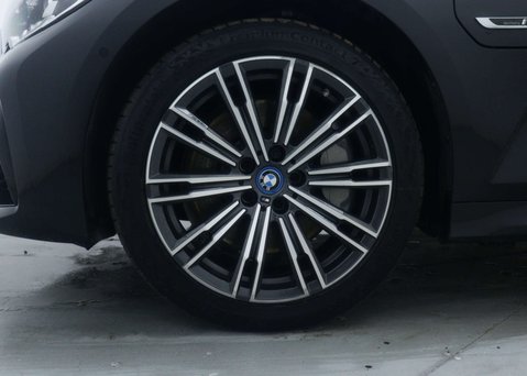 BMW 3 Series 2.0 330E M Sport Auto 5dr 16