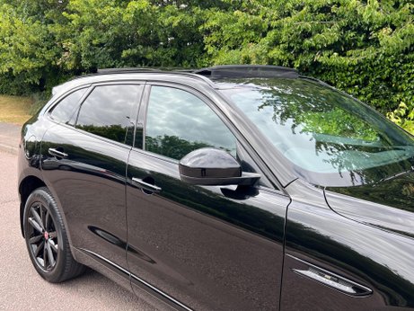 Jaguar F-Pace 2.0 D180 Chequered Flag Auto AWD Euro 6 (s/s) 5dr 10