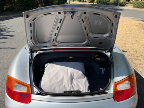 Porsche Boxster 2.7 986 2dr 72
