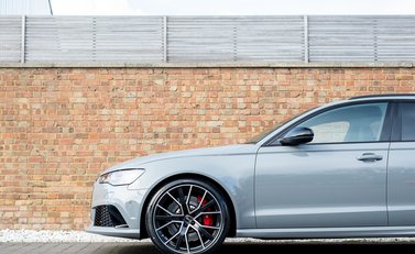 Audi RS6 Avant Performance 27