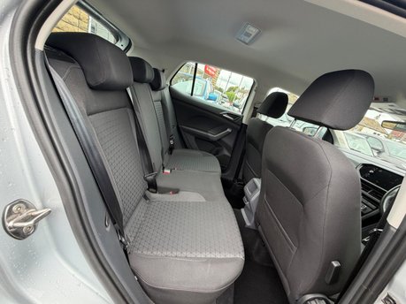 Volkswagen T-Cross SE TSI 13
