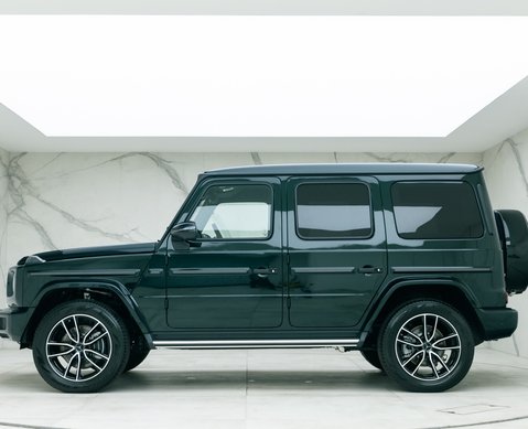 Mercedes-Benz G Class G400d AMG LINE PREMIUM PLUS 