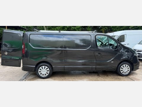 Vauxhall Vivaro 1.6 CDTi 2900 BiTurbo ecoFLEX Sportive Panel Van 5dr Diesel Manual L2 H1 Eu 33
