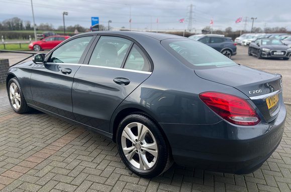 Mercedes-Benz C Class C200 SE PETROL 4 Door 9