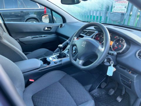 Peugeot 3008 1.6 3008 Active HDi 5dr 2