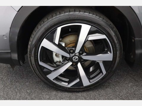 Nissan Qashqai 1.3 Qashqai Tekna DiG-T Semi-Auto 5dr 58