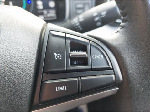 Suzuki Ignis 1.2 Dualjet SHVS SZ5 ALLGRIP 5dr 28