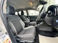 Toyota Auris VVT-I ICON TECH TOURING SPORTS 32