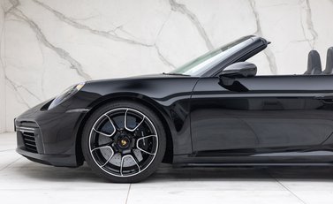 Porsche 911 Turbo S Cabriolet (992) 52