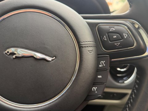 Jaguar XJ 3.0d V6 Portfolio Auto Euro 6 (s/s) 4dr 21