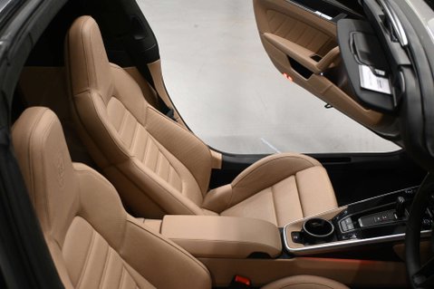 Porsche 911 3.0 911 Targa 4 Auto 4WD 2dr 64