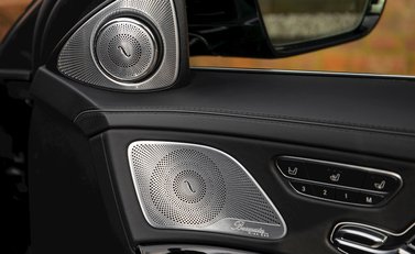 Mercedes-Benz M Class S650 31