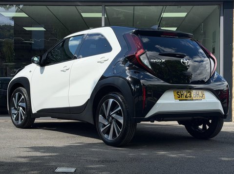 Toyota Aygo X VVT-I EDGE 6