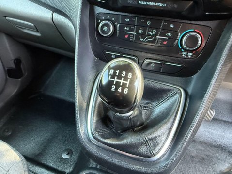 Ford Transit Connect 250 LIMITED L2H1 P/V ECOBLUE 29
