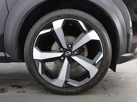 Nissan Juke 1.0 DIG-T Tekna Euro 6 (s/s) 5dr 27