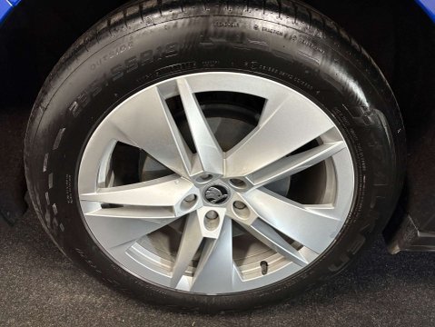 Skoda Enyaq Enyaq IV 60 5dr 33