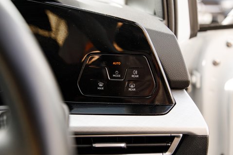 Volkswagen Golf LIFE TSI 15